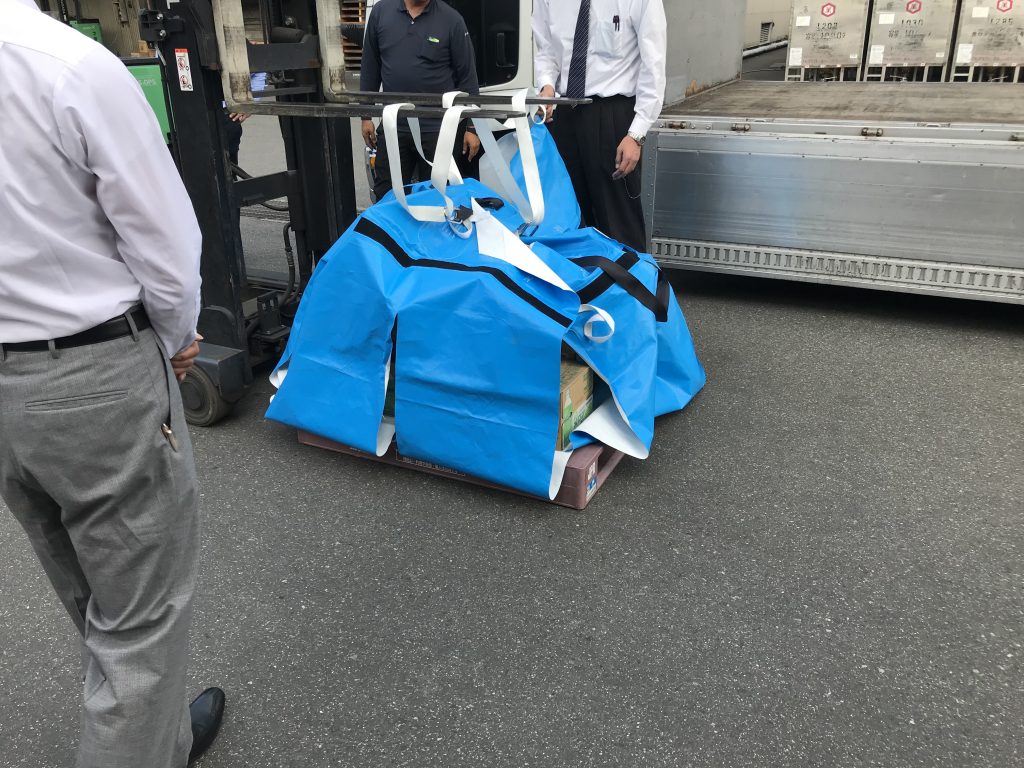 バラ積みでも手降ろし不要、省力化実験