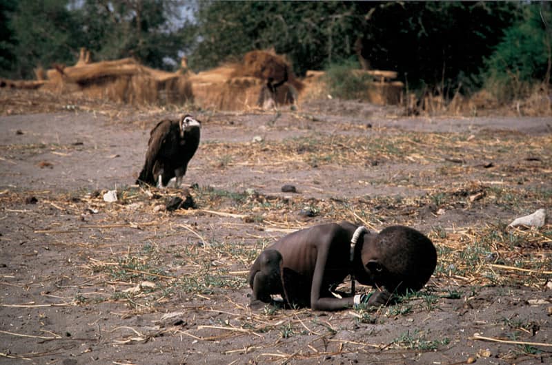 ハゲワシと少女,ケビンカーター,スーダン,ピュリツァー賞,ピュリツァー賞企画写真部門賞,Kevin Carter,自殺