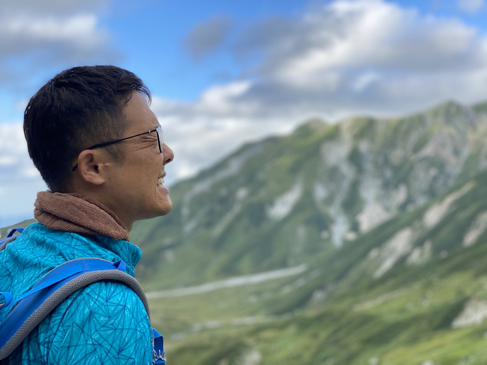 立山,たてやま,立山連峰,雄山,おやま,富山県最高地点,大汝山,おおなんじやま,富士ノ折立,ふじのおりたて,登頂,頂上,ご来光,室堂,むろどう,ミクリガ池,ミドリガ池,みくりが池温泉