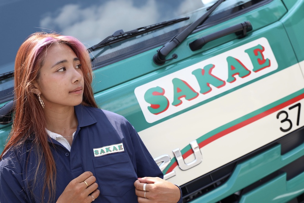 がる,がるちゃん,地球一周,地球二周,地球三周,地球四周,地球1周,地球2周,地球3周,地球4周,garuchan,garuchan01,挑戦者,冒険家,大型バイク,温泉ソムリエ,滝行,船舶一級,ダイビング,パラグライダー,マツコ,マツコ会議,バイク便,バイク女子,がるこ滝行の会,がるこ,NHK,密着,激レアさんを連れてきた,激レア,激レアさん,モデル,女性モデル,福田健児,栄興運,さかえこううん,トラック,トラガール