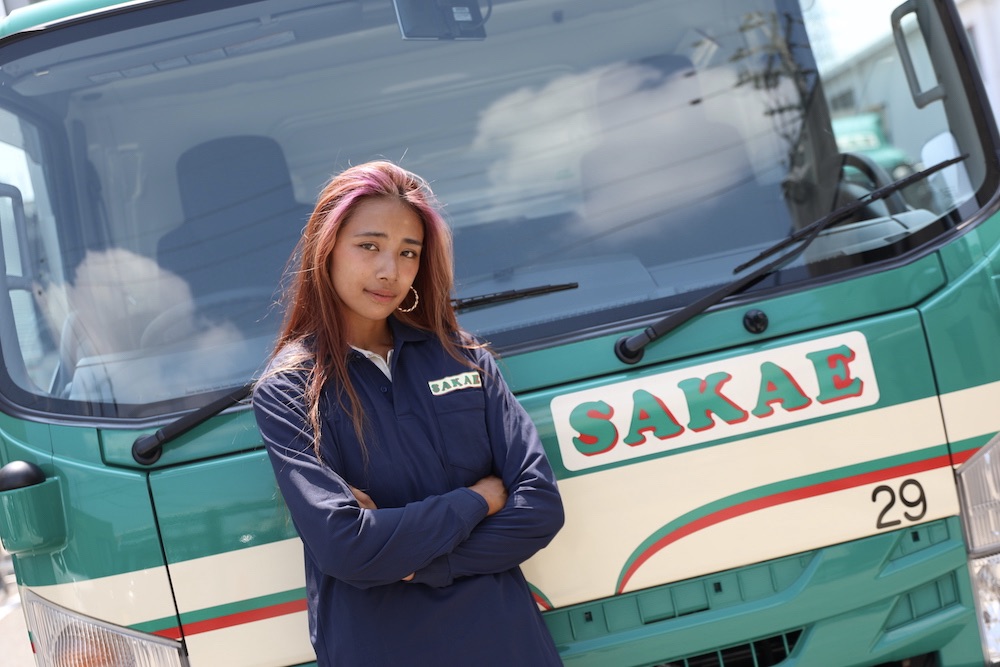 がる,がるちゃん,地球一周,地球二周,地球三周,地球四周,地球1周,地球2周,地球3周,地球4周,garuchan,garuchan01,挑戦者,冒険家,大型バイク,温泉ソムリエ,滝行,船舶一級,ダイビング,パラグライダー,マツコ,マツコ会議,バイク便,バイク女子,がるこ滝行の会,がるこ,NHK,密着,激レアさんを連れてきた,激レア,激レアさん,モデル,女性モデル,福田健児,栄興運,さかえこううん,トラック,トラガール