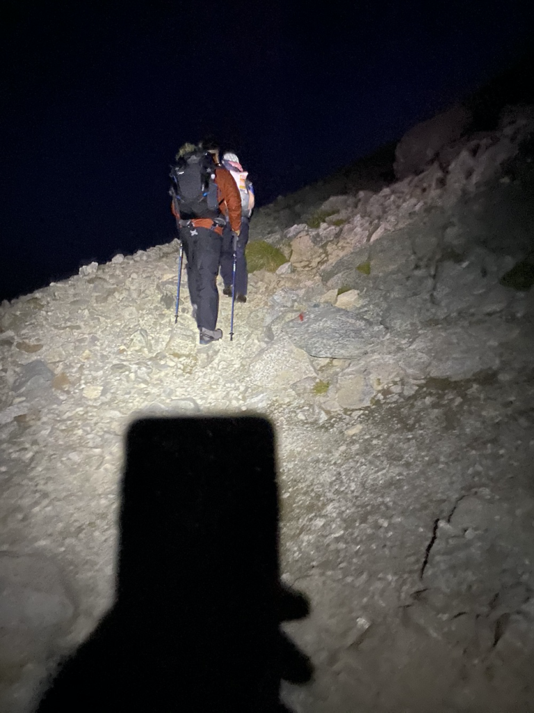 立山,たてやま,立山連峰,雄山,おやま,富山県最高地点,大汝山,おおなんじやま,富士ノ折立,ふじのおりたて,登頂,頂上,ご来光,室堂,むろどう,ミクリガ池,ミドリガ池,みくりが池温泉