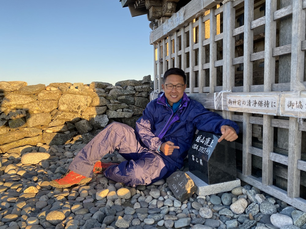 立山,たてやま,立山連峰,雄山,おやま,富山県最高地点,大汝山,おおなんじやま,富士ノ折立,ふじのおりたて,登頂,頂上,ご来光,室堂,むろどう,ミクリガ池,ミドリガ池,みくりが池温泉
