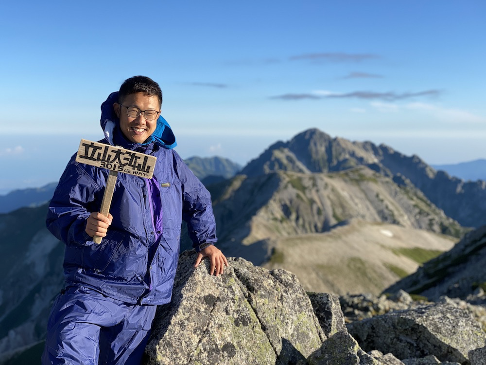 立山,たてやま,立山連峰,雄山,おやま,富山県最高地点,大汝山,おおなんじやま,富士ノ折立,ふじのおりたて,登頂,頂上,ご来光,室堂,むろどう,ミクリガ池,ミドリガ池,みくりが池温泉
