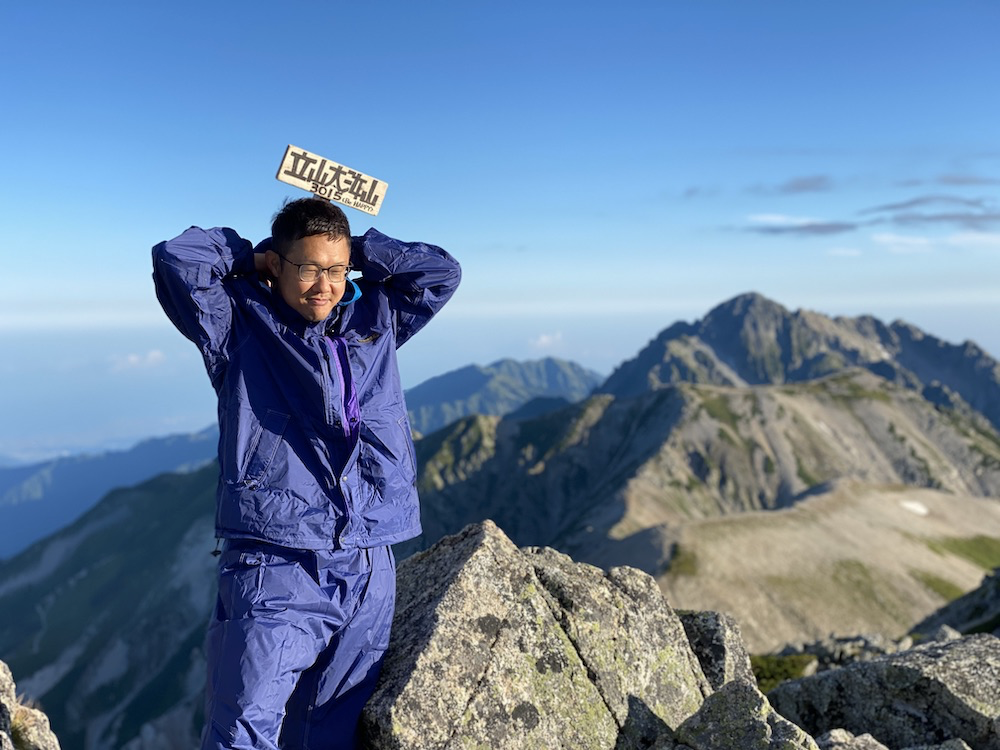 立山,たてやま,立山連峰,雄山,おやま,富山県最高地点,大汝山,おおなんじやま,富士ノ折立,ふじのおりたて,登頂,頂上,ご来光,室堂,むろどう,ミクリガ池,ミドリガ池,みくりが池温泉