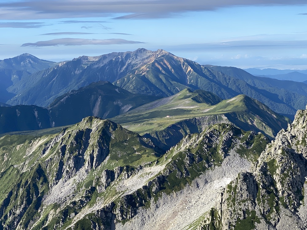 立山,たてやま,立山連峰,雄山,おやま,富山県最高地点,大汝山,おおなんじやま,富士ノ折立,ふじのおりたて,登頂,頂上,ご来光,室堂,むろどう,ミクリガ池,ミドリガ池,みくりが池温泉