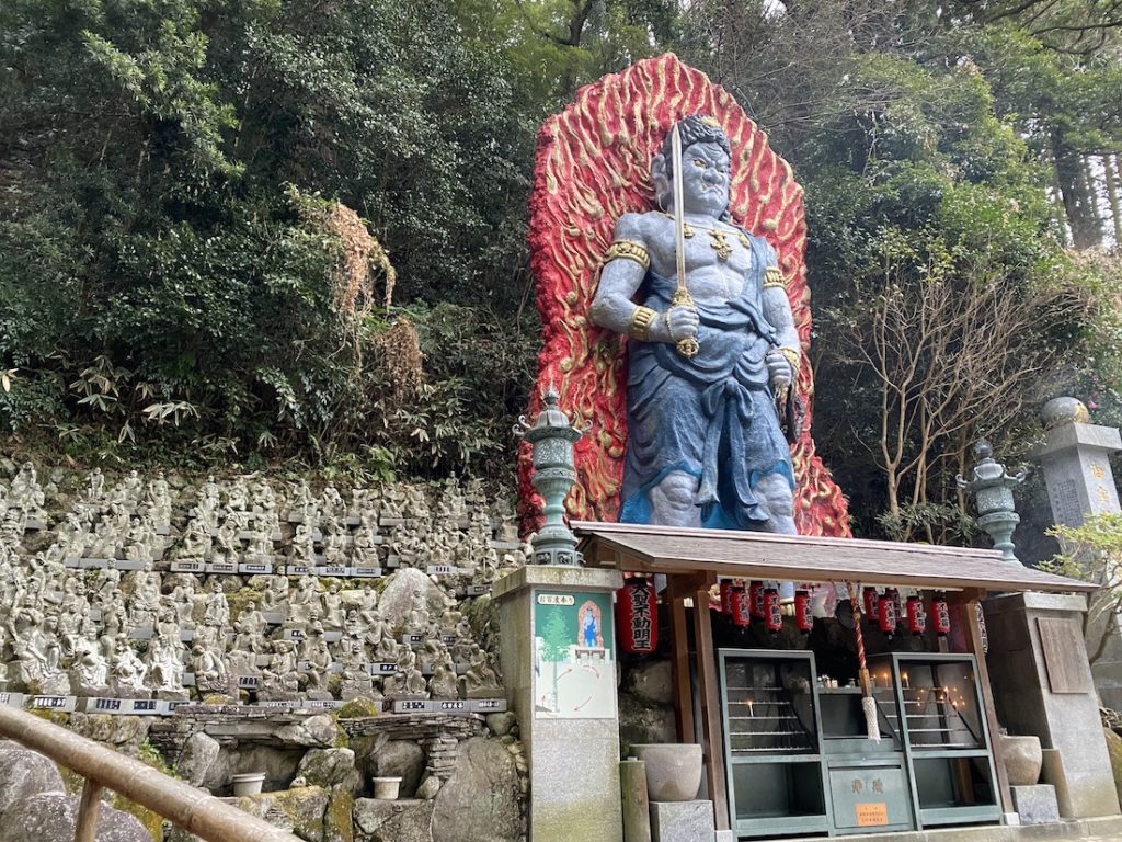 福岡県糟屋郡篠栗町,世界最大,釈迦涅槃像,涅槃像,南蔵院,高野山真言宗の別格本山,ブロンズ製,御神木の雷神様