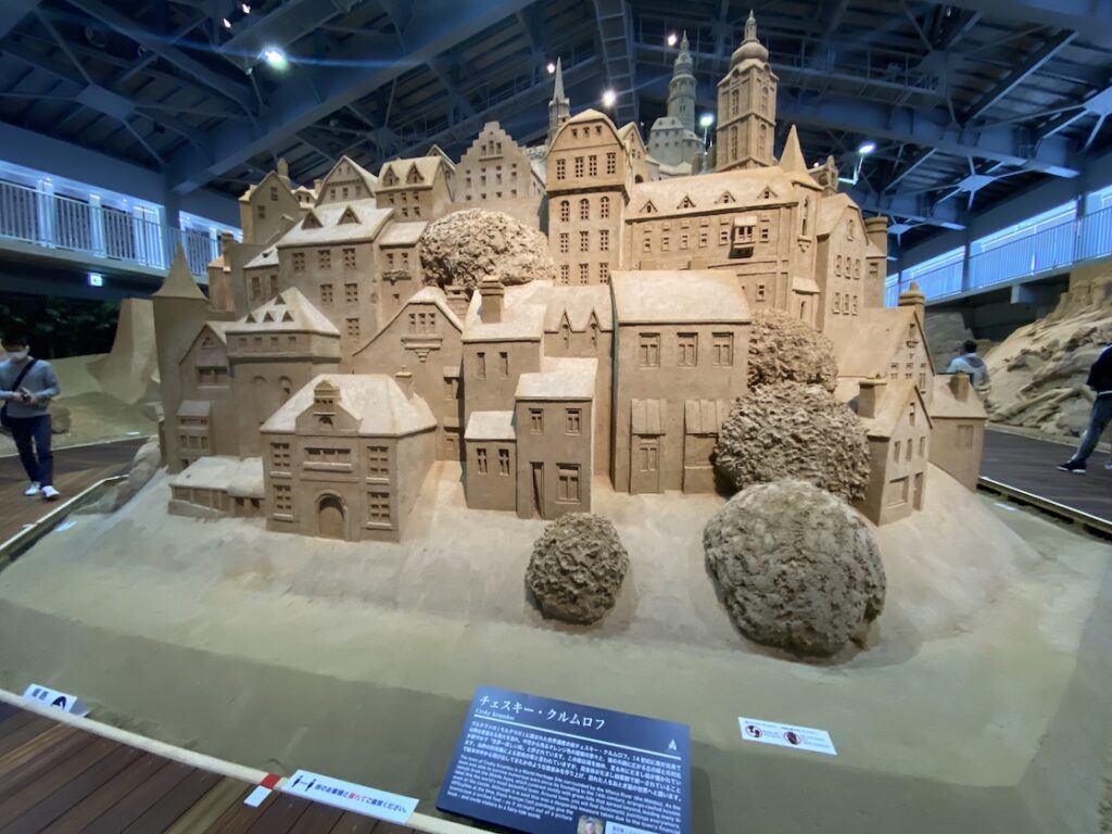砂の美術館「チェコ&スロバキア編(Czechia&Slovakia)」チェスキー・クルムロフ(制作者:ケビン・クロフォード)